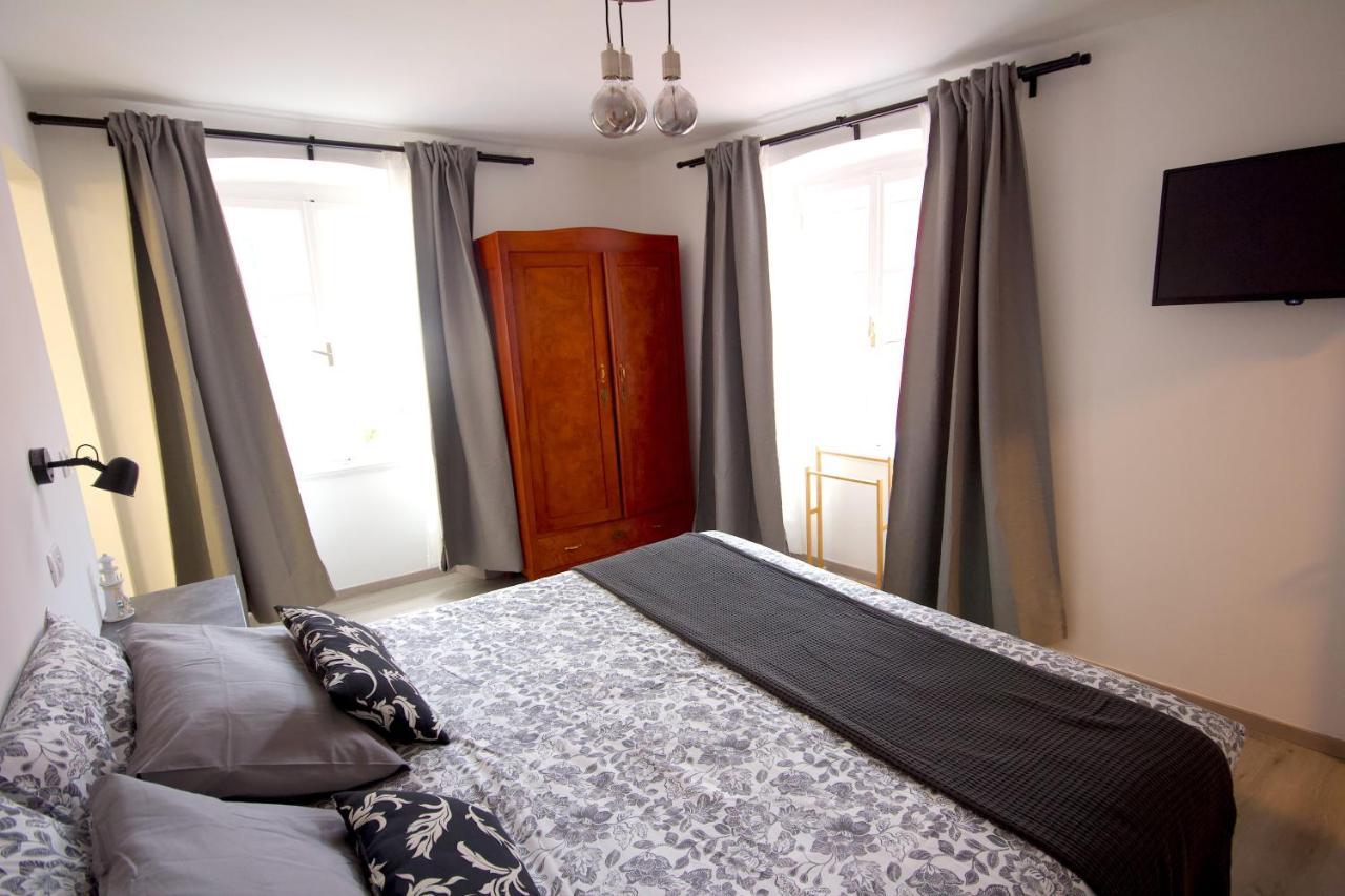 Phiros B&B ไพราน ภายนอก รูปภาพ