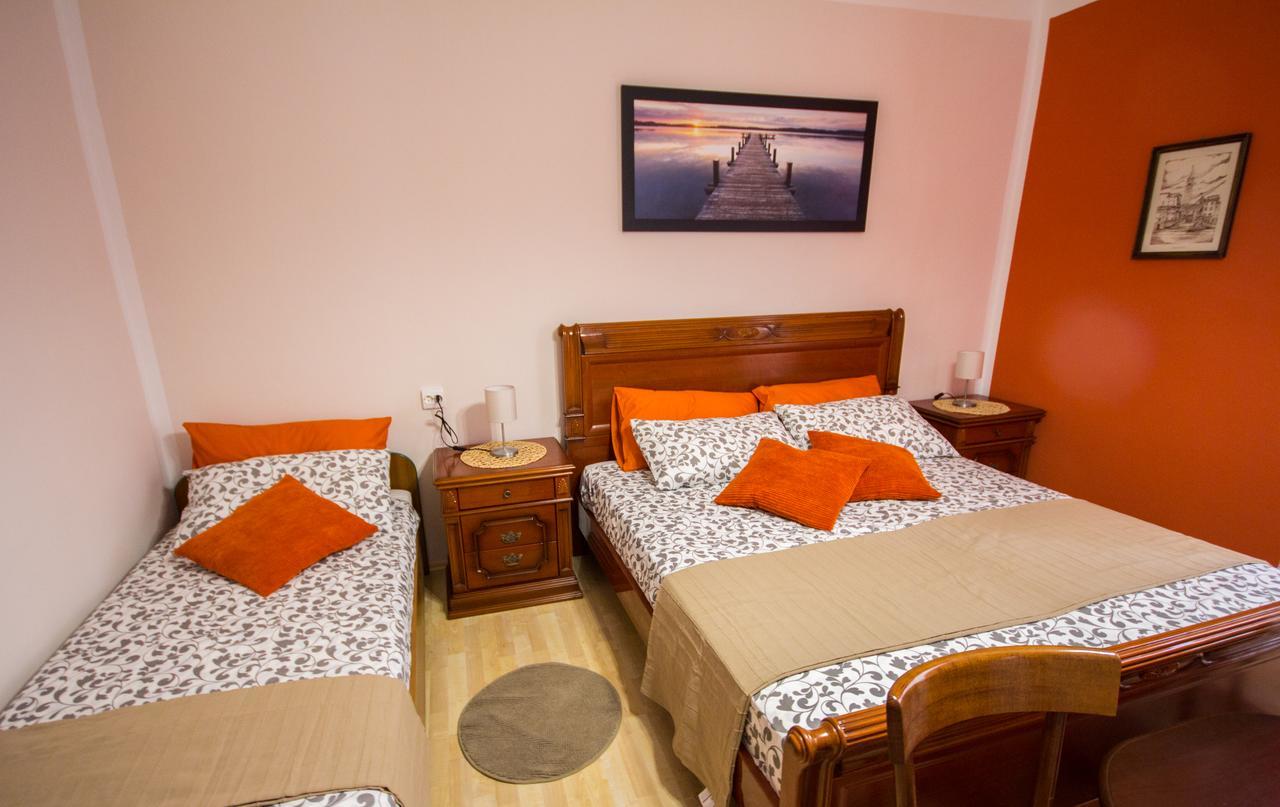 Phiros B&B ไพราน ภายนอก รูปภาพ
