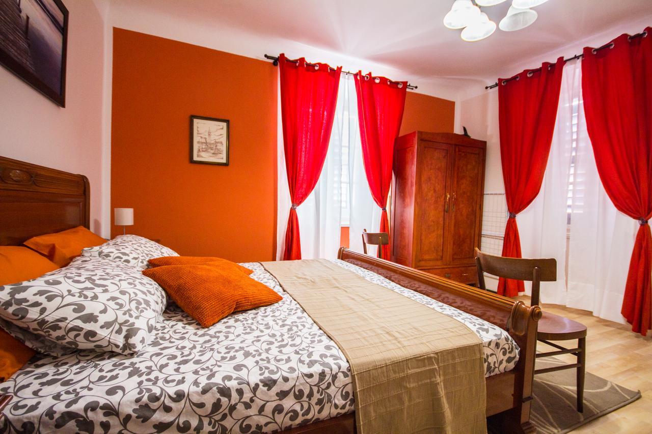Phiros B&B ไพราน ภายนอก รูปภาพ