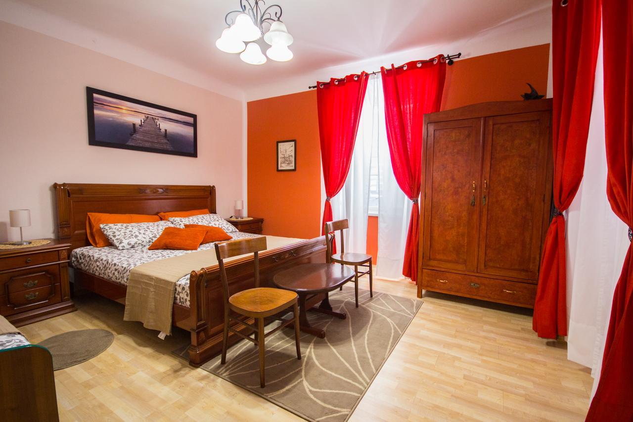 Phiros B&B ไพราน ภายนอก รูปภาพ