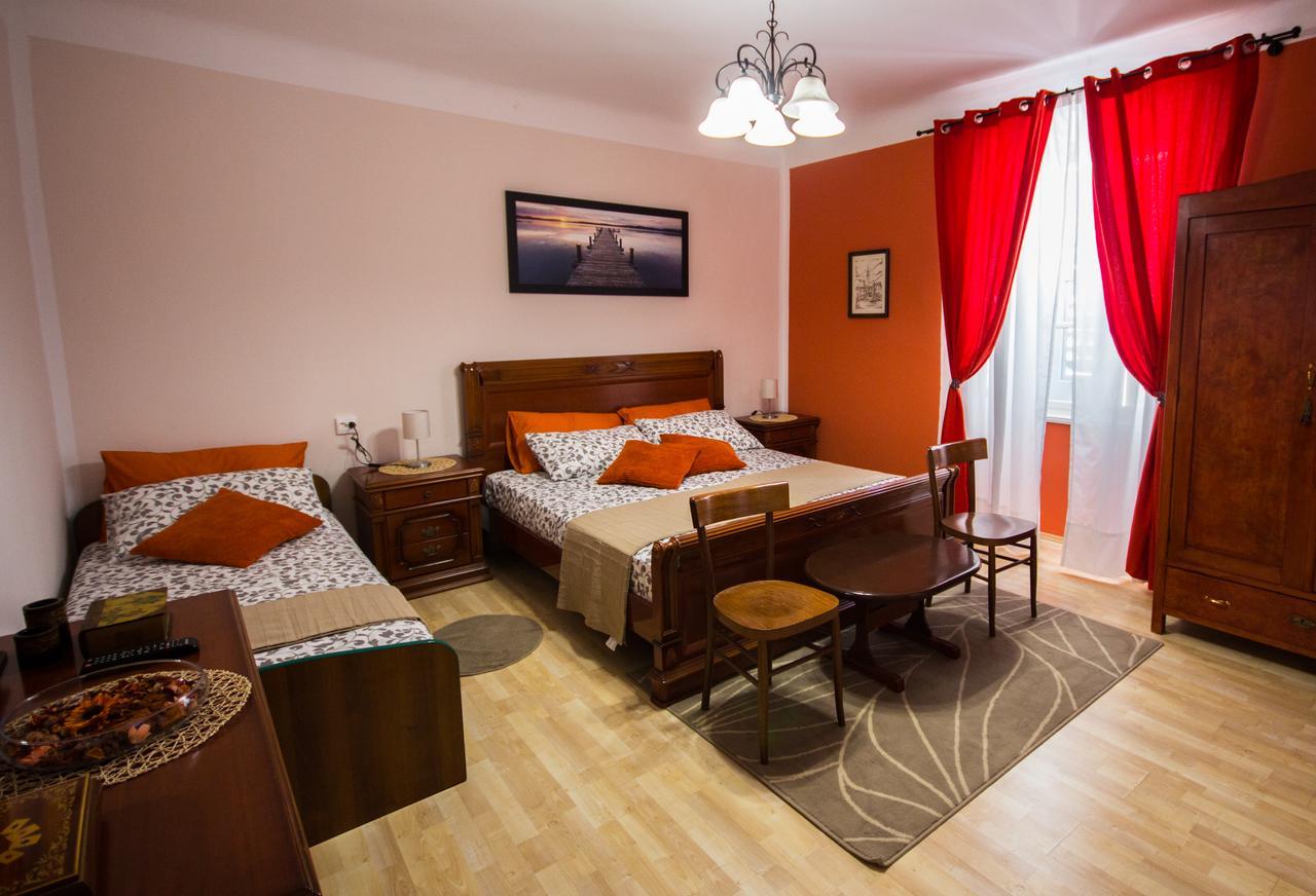 Phiros B&B ไพราน ภายนอก รูปภาพ