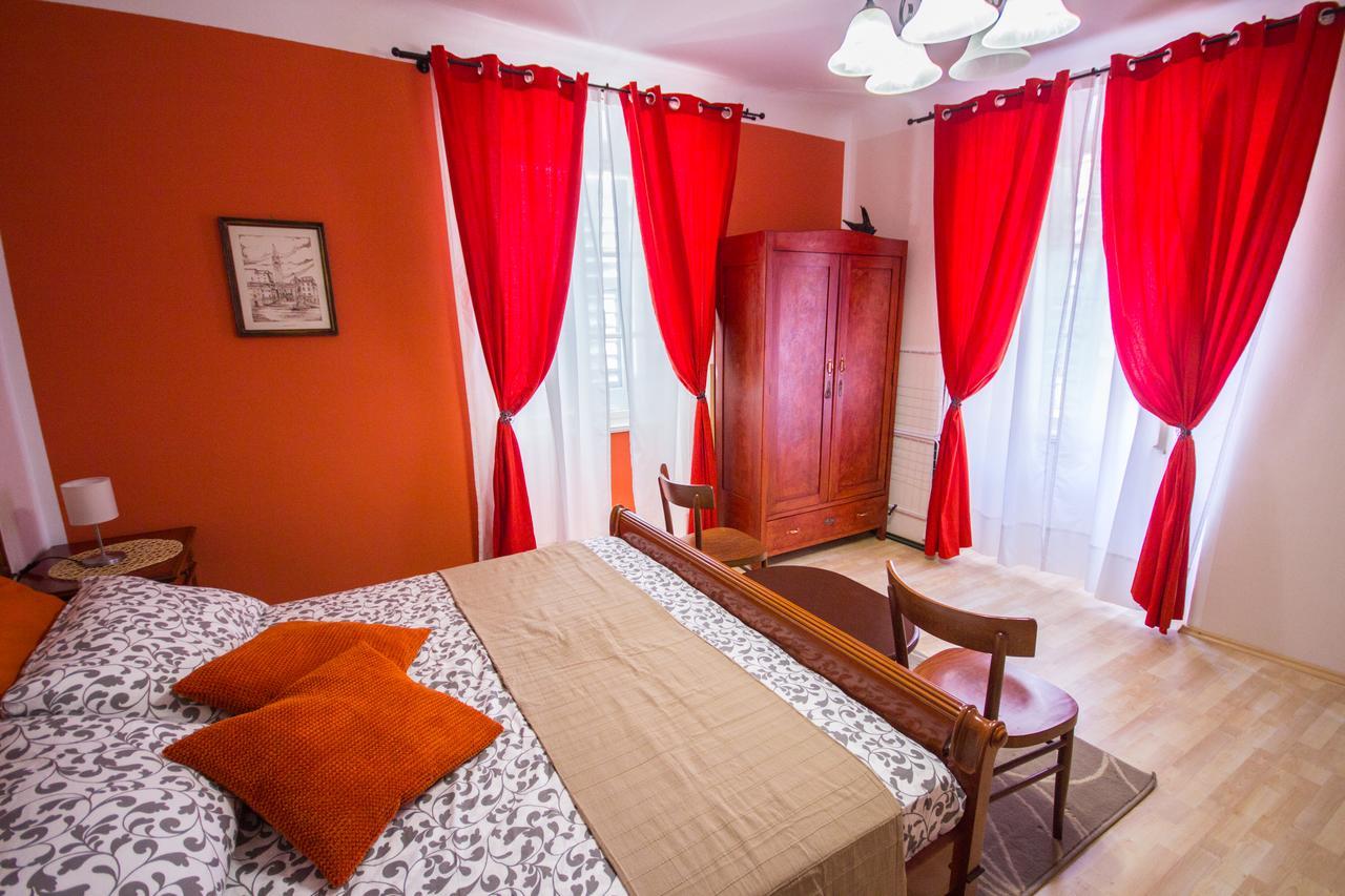 Phiros B&B ไพราน ภายนอก รูปภาพ